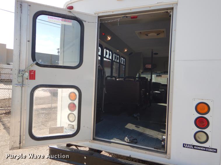 image for item FT9502 2001 Chevrolet Express 3500 Goshen Coach shuttle bus
