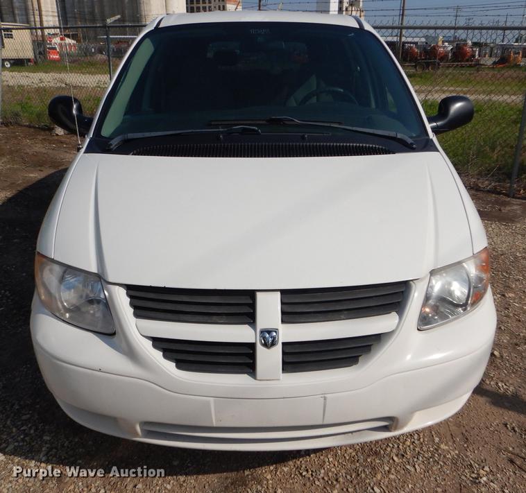 image for item FT9503 2005 Dodge Grand Caravan Eclipse handicap accessible van