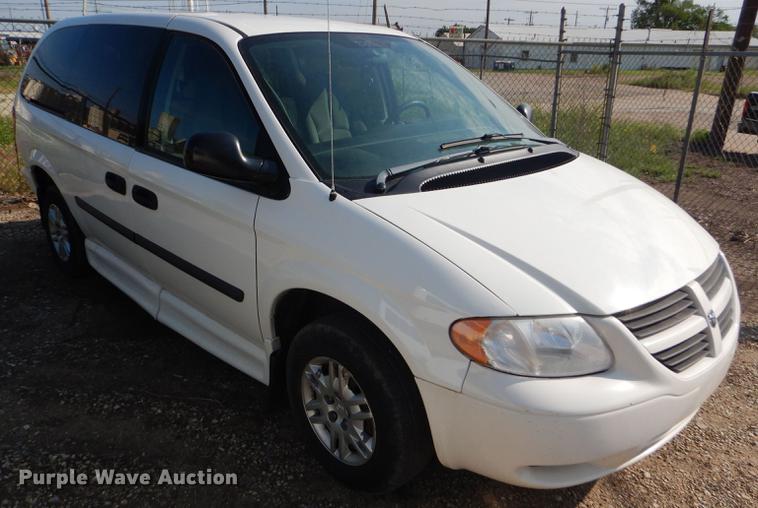image for item FT9503 2005 Dodge Grand Caravan Eclipse handicap accessible van