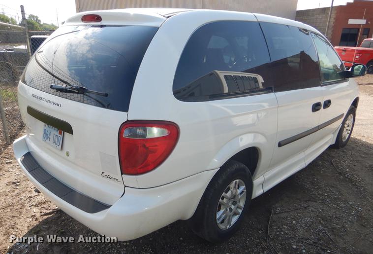 image for item FT9503 2005 Dodge Grand Caravan Eclipse handicap accessible van