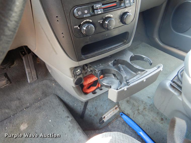 image for item FT9503 2005 Dodge Grand Caravan Eclipse handicap accessible van