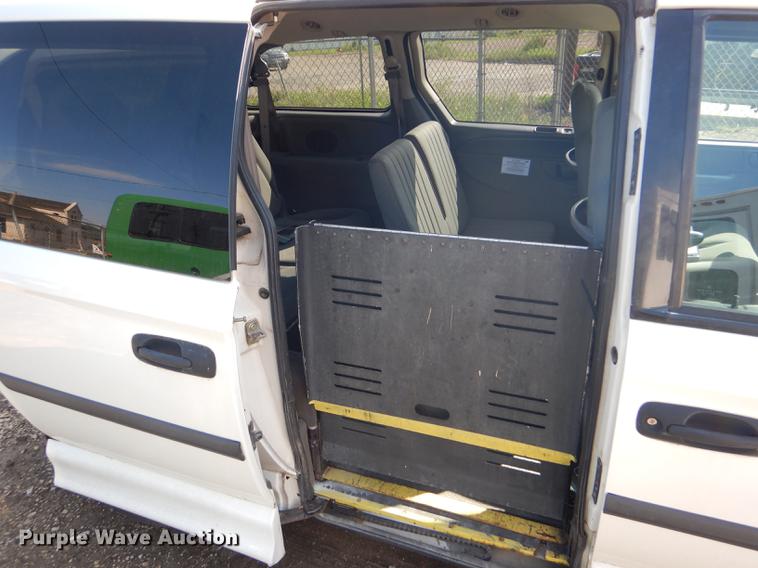 image for item FT9503 2005 Dodge Grand Caravan Eclipse handicap accessible van