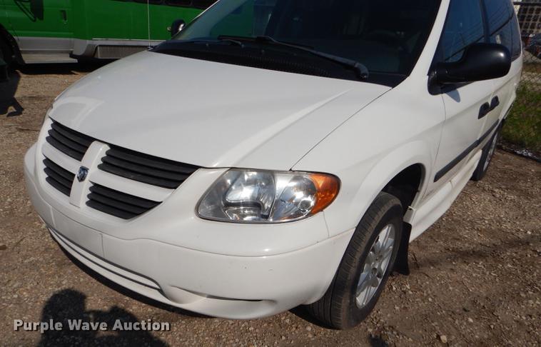 image for item FT9503 2005 Dodge Grand Caravan Eclipse handicap accessible van
