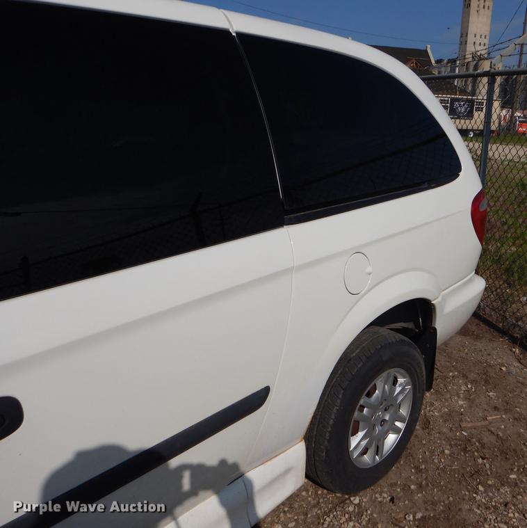 image for item FT9503 2005 Dodge Grand Caravan Eclipse handicap accessible van
