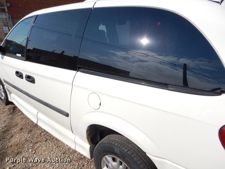 image for item FT9503 2005 Dodge Grand Caravan Eclipse handicap accessible van