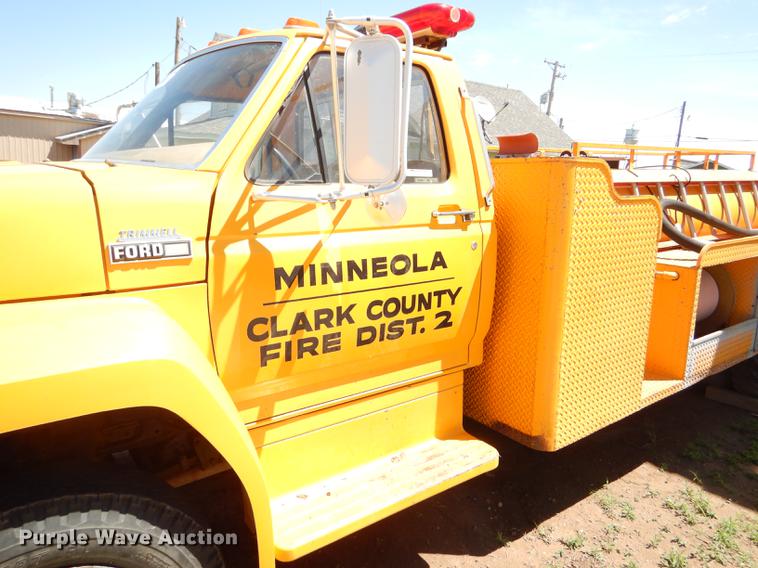 image for item FT9510 1985 Ford F600 fire truck