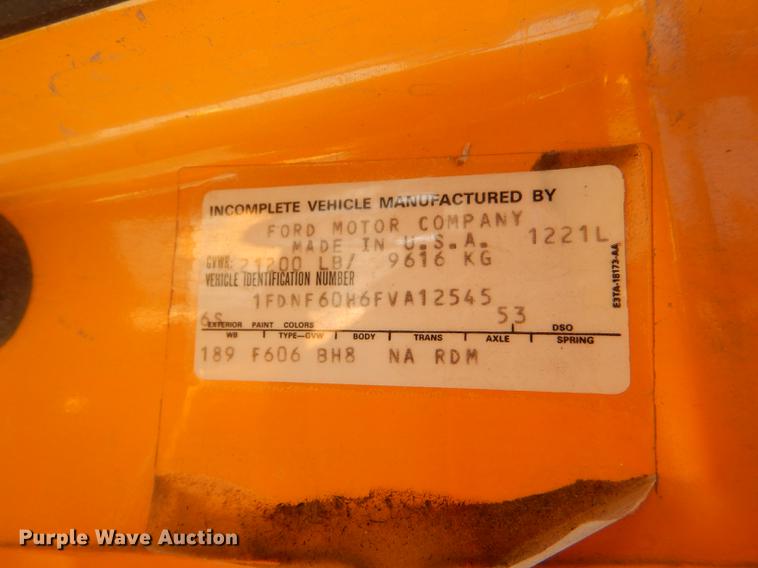 image for item FT9510 1985 Ford F600 fire truck