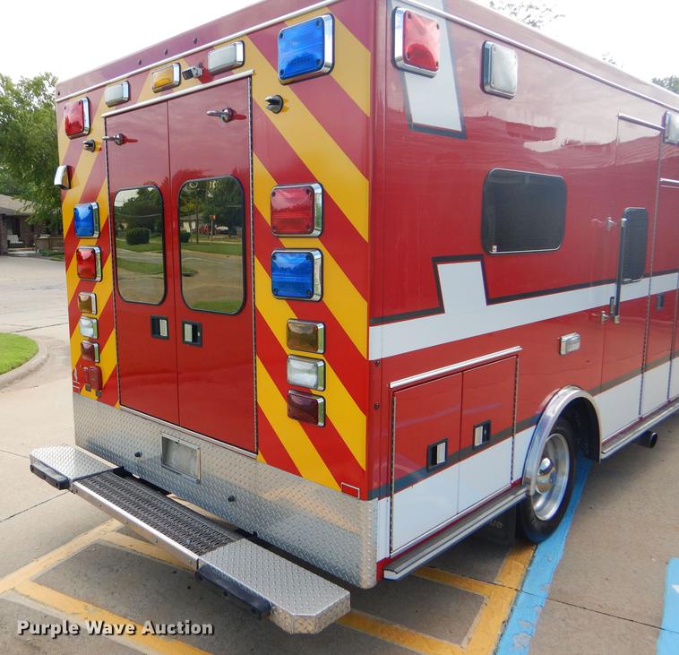 image for item FT9511 2009 Chevrolet C4500 ambulance