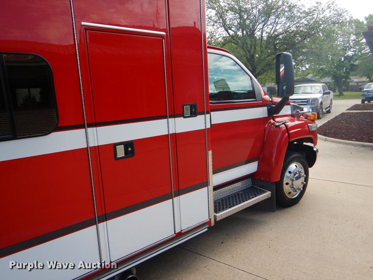 image for item FT9511 2009 Chevrolet C4500 ambulance