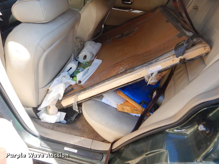 image for item FT9542 1999 Lincoln Town Car Executive