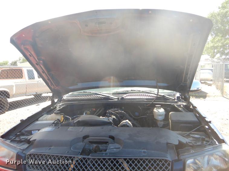 image for item FT9547 2004 Chevrolet Silverado 1500 Ext. Cab pickup truck