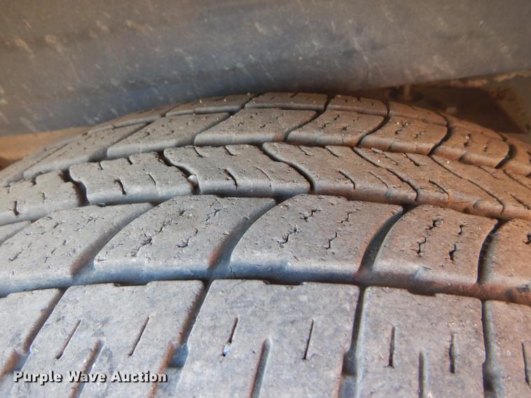 image for item FT9547 2004 Chevrolet Silverado 1500 Ext. Cab pickup truck