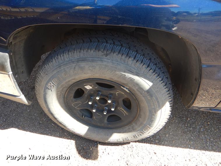 image for item FT9547 2004 Chevrolet Silverado 1500 Ext. Cab pickup truck