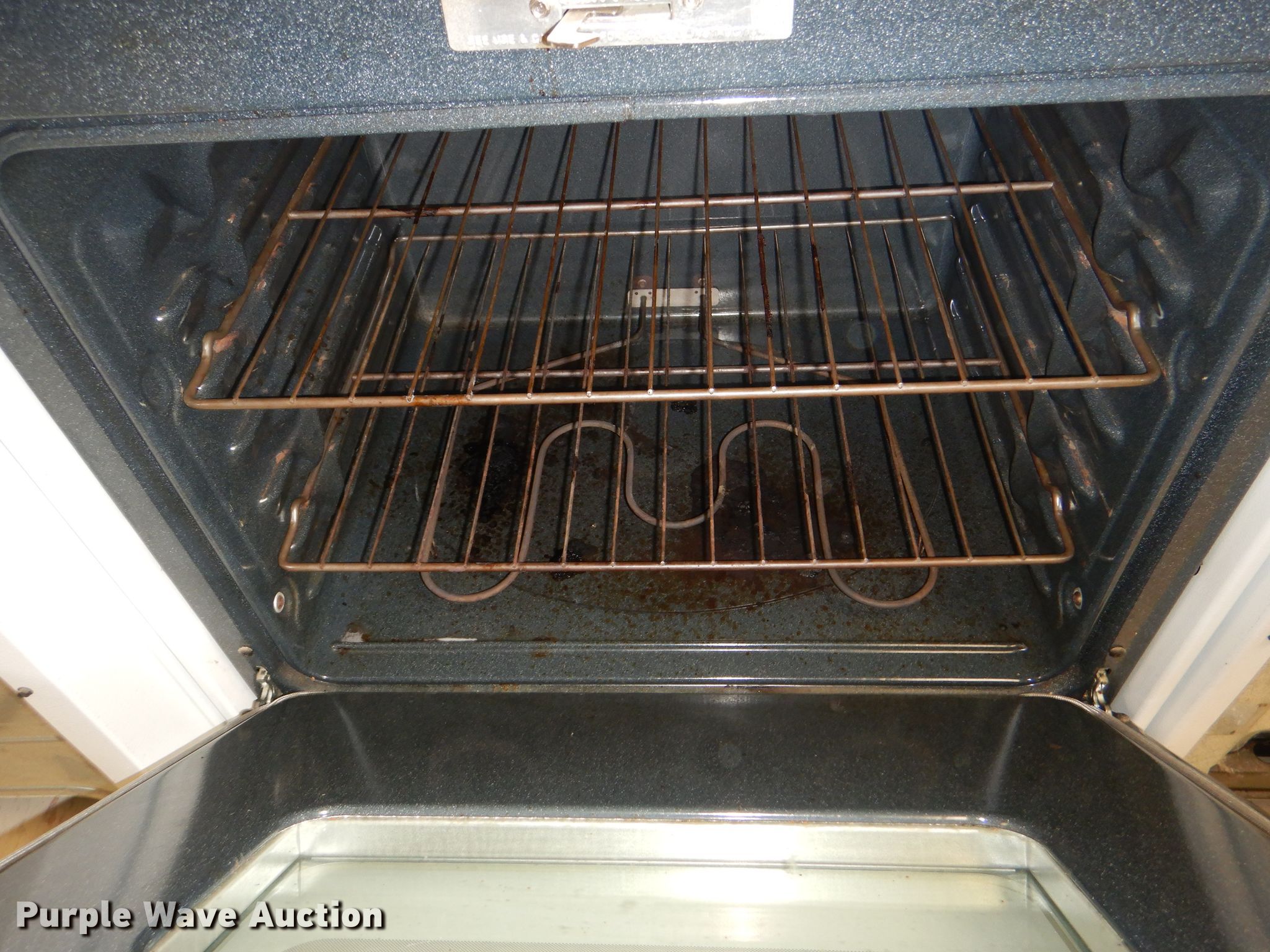 (2) Spectra electric stoves in Bonner Springs, KS Item FQ9940 sold