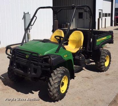 image for item DA3618 2011 John Deere 825i Gator utility vehicle