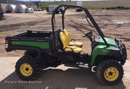 image for item DA3618 2011 John Deere 825i Gator utility vehicle