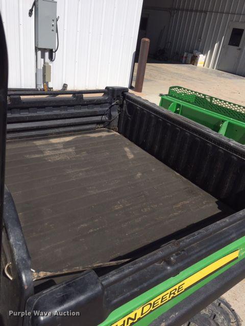 image for item DA3618 2011 John Deere 825i Gator utility vehicle