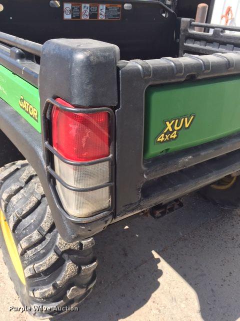 image for item DA3618 2011 John Deere 825i Gator utility vehicle
