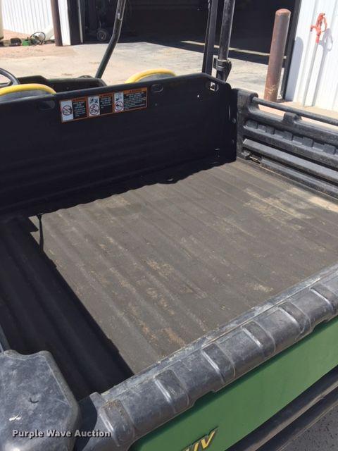 image for item DA3618 2011 John Deere 825i Gator utility vehicle