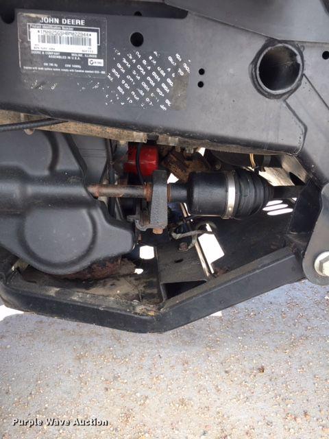 image for item DA3618 2011 John Deere 825i Gator utility vehicle