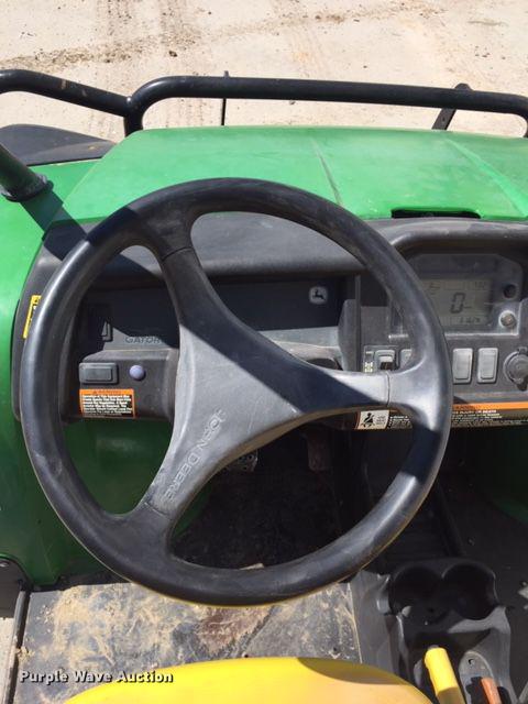 image for item DA3618 2011 John Deere 825i Gator utility vehicle