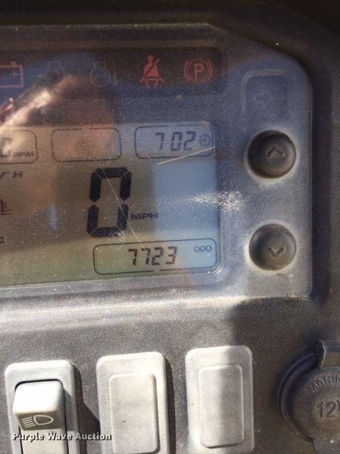 image for item DA3618 2011 John Deere 825i Gator utility vehicle