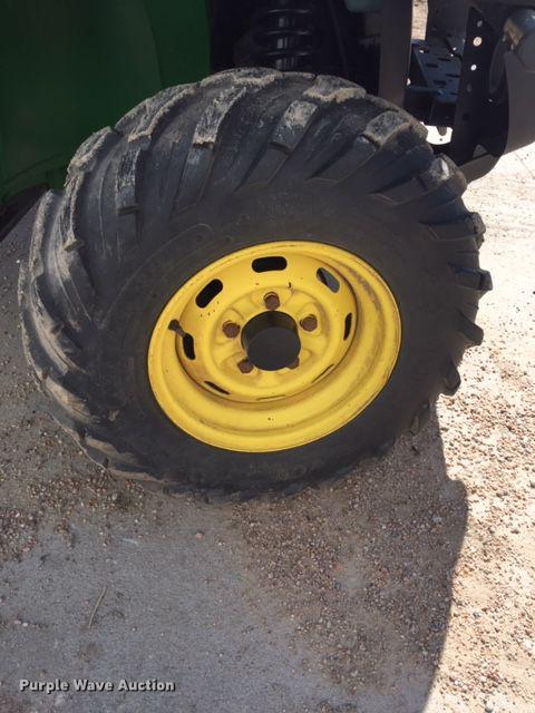 image for item DA3618 2011 John Deere 825i Gator utility vehicle