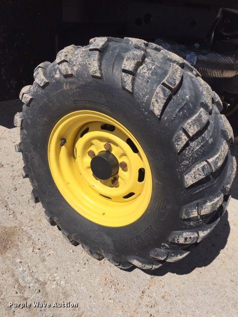 image for item DA3618 2011 John Deere 825i Gator utility vehicle