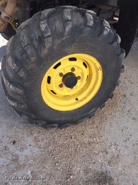 image for item DA3618 2011 John Deere 825i Gator utility vehicle