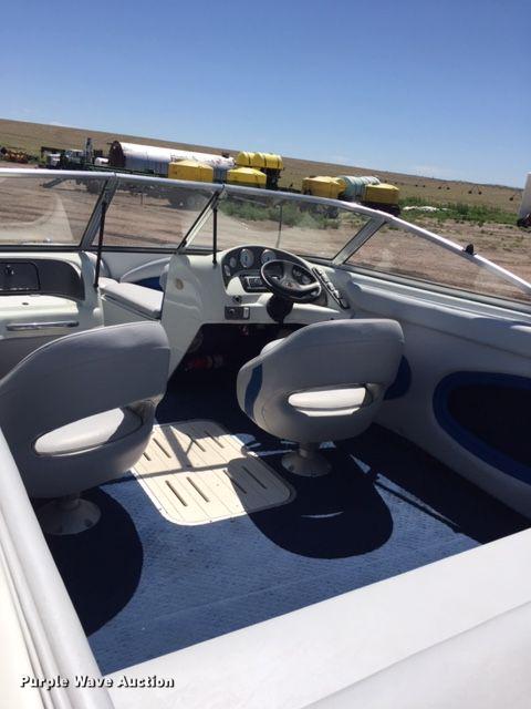 image for item DA3620 1997 VIP Vixen boat