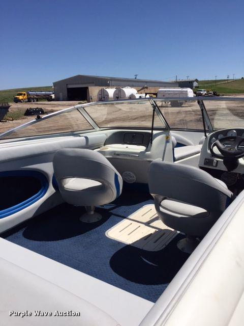 image for item DA3620 1997 VIP Vixen boat