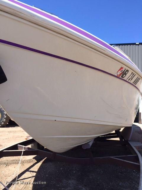 image for item DA3620 1997 VIP Vixen boat