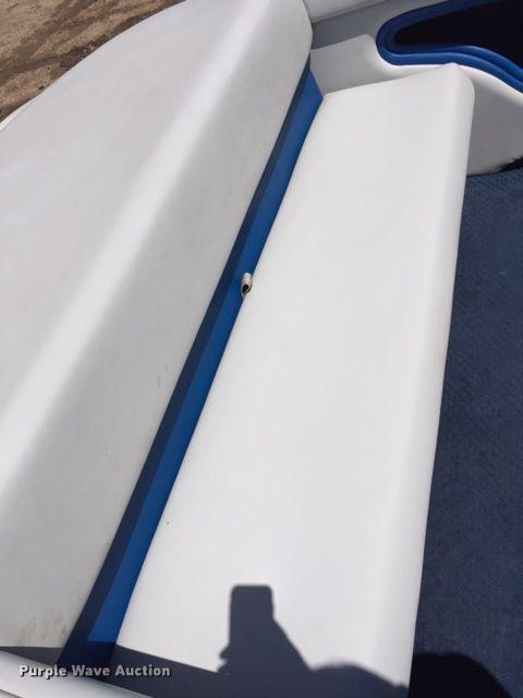 image for item DA3620 1997 VIP Vixen boat