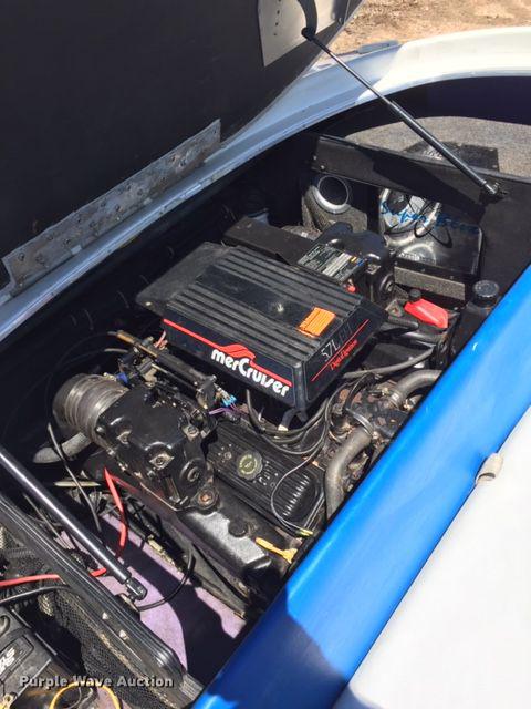 image for item DA3620 1997 VIP Vixen boat