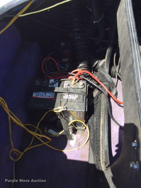 image for item DA3620 1997 VIP Vixen boat