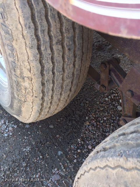 image for item DA3620 1997 VIP Vixen boat