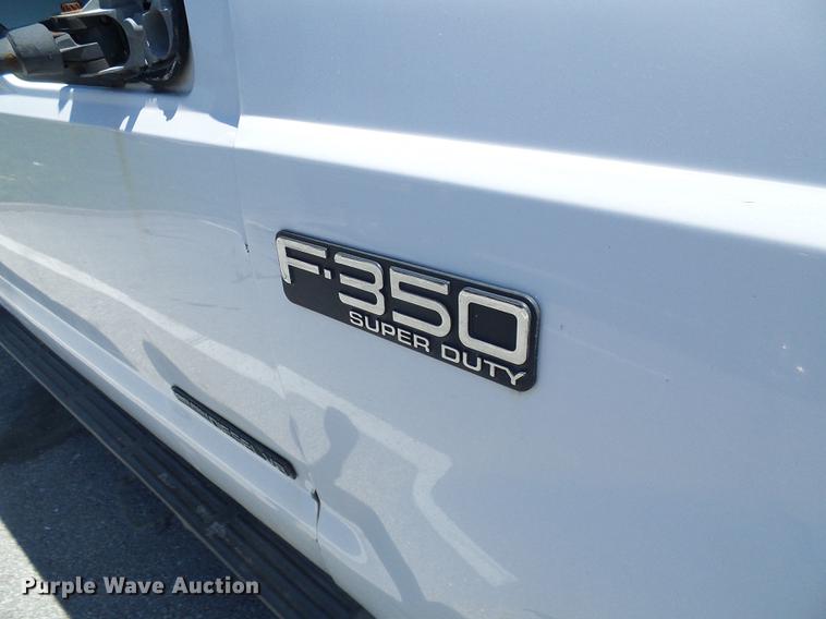 image for item DB2194 2001 Ford F350 Super Duty Crew Cab pickup truck