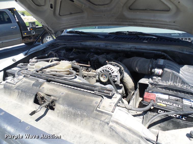 image for item DB2194 2001 Ford F350 Super Duty Crew Cab pickup truck