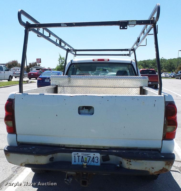 image for item DB2195 2003 Chevrolet Silverado 2500 pickup truck