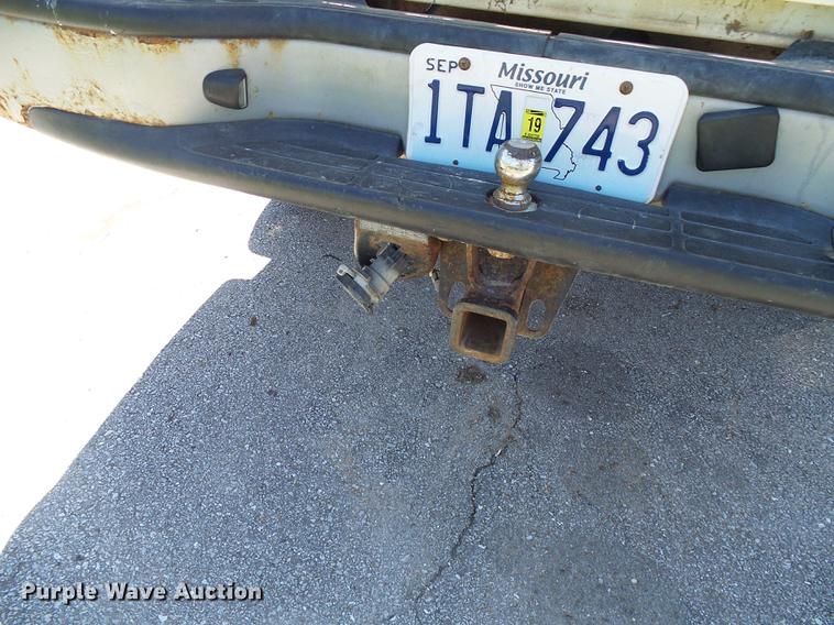 image for item DB2195 2003 Chevrolet Silverado 2500 pickup truck