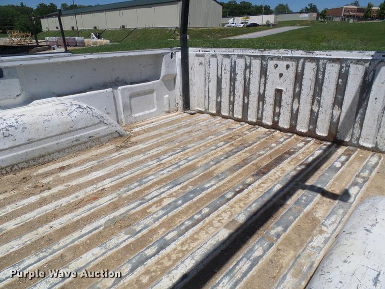 image for item DB2195 2003 Chevrolet Silverado 2500 pickup truck