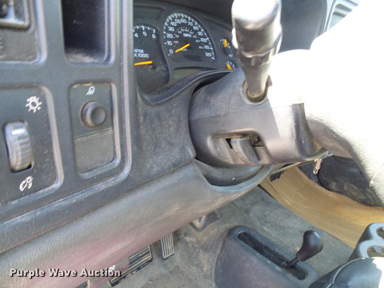 image for item DB2195 2003 Chevrolet Silverado 2500 pickup truck