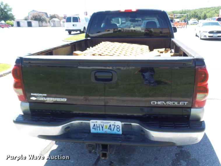 image for item DB2196 2003 Chevrolet Silverado 1500 Ext. Cab pickup truck
