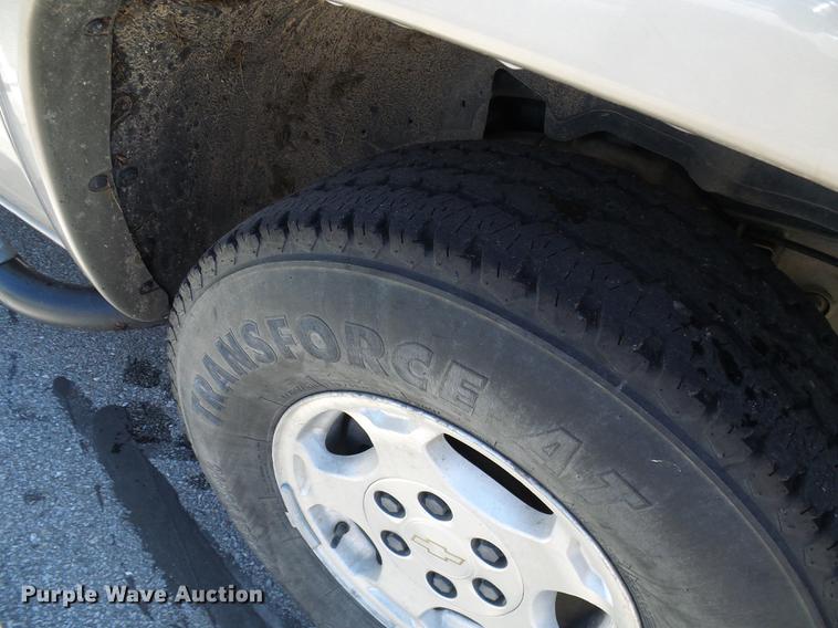 image for item DB2196 2003 Chevrolet Silverado 1500 Ext. Cab pickup truck