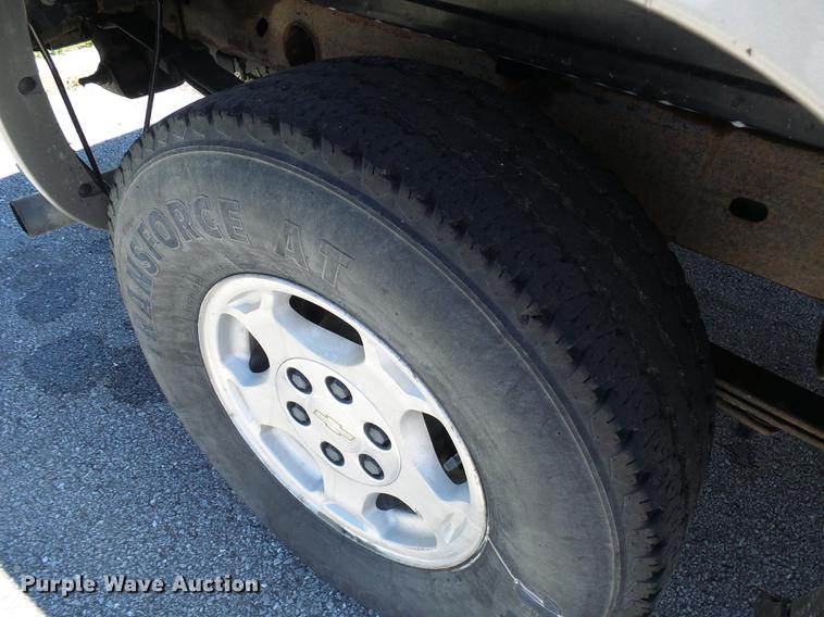 image for item DB2196 2003 Chevrolet Silverado 1500 Ext. Cab pickup truck