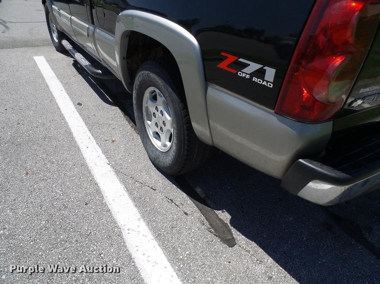 image for item DB2196 2003 Chevrolet Silverado 1500 Ext. Cab pickup truck