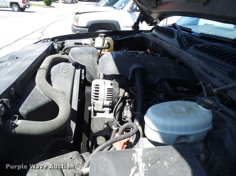 image for item DB2196 2003 Chevrolet Silverado 1500 Ext. Cab pickup truck