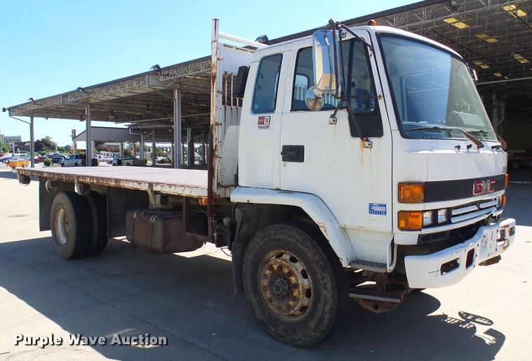 image for item DB2198 1993 Isuzu FTR rollback truck
