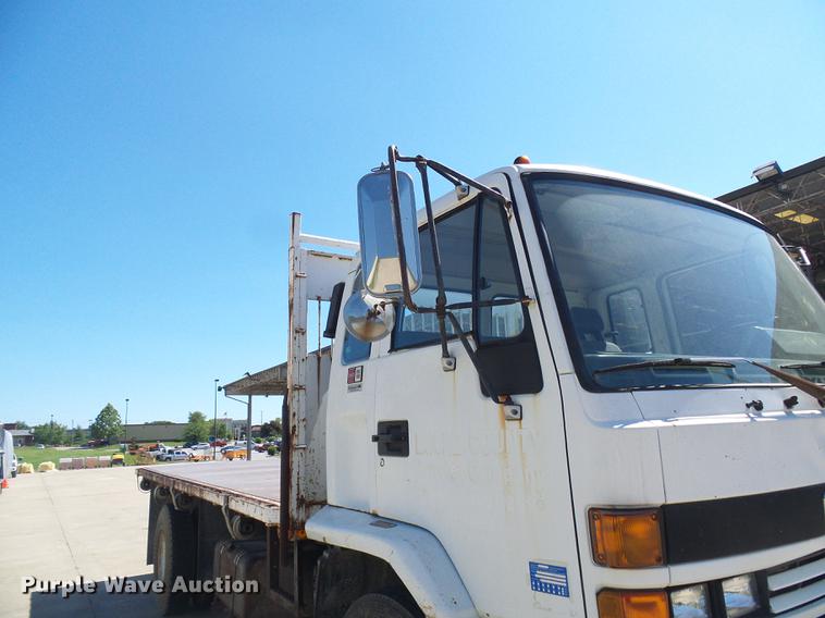 image for item DB2198 1993 Isuzu FTR rollback truck