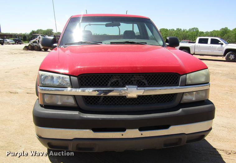 image for item DB4943 2003 Chevrolet Silverado 2500HD utility bed pickup truck